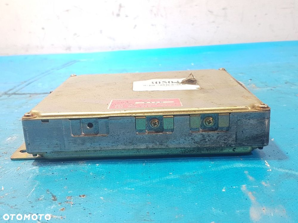 AUDI 80 B4 1.6 STEROWNIK SILNIKA - 2