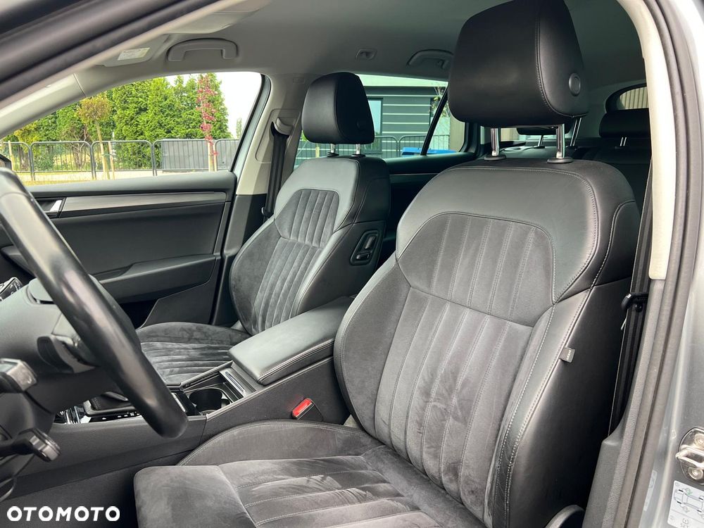 Skoda Superb 2.0 TDI DSG Style - 17