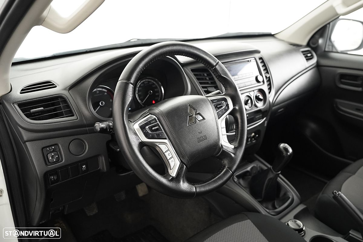 Mitsubishi L200 2.3 DI-D Strakar Space Cab Intense 4WD - 11