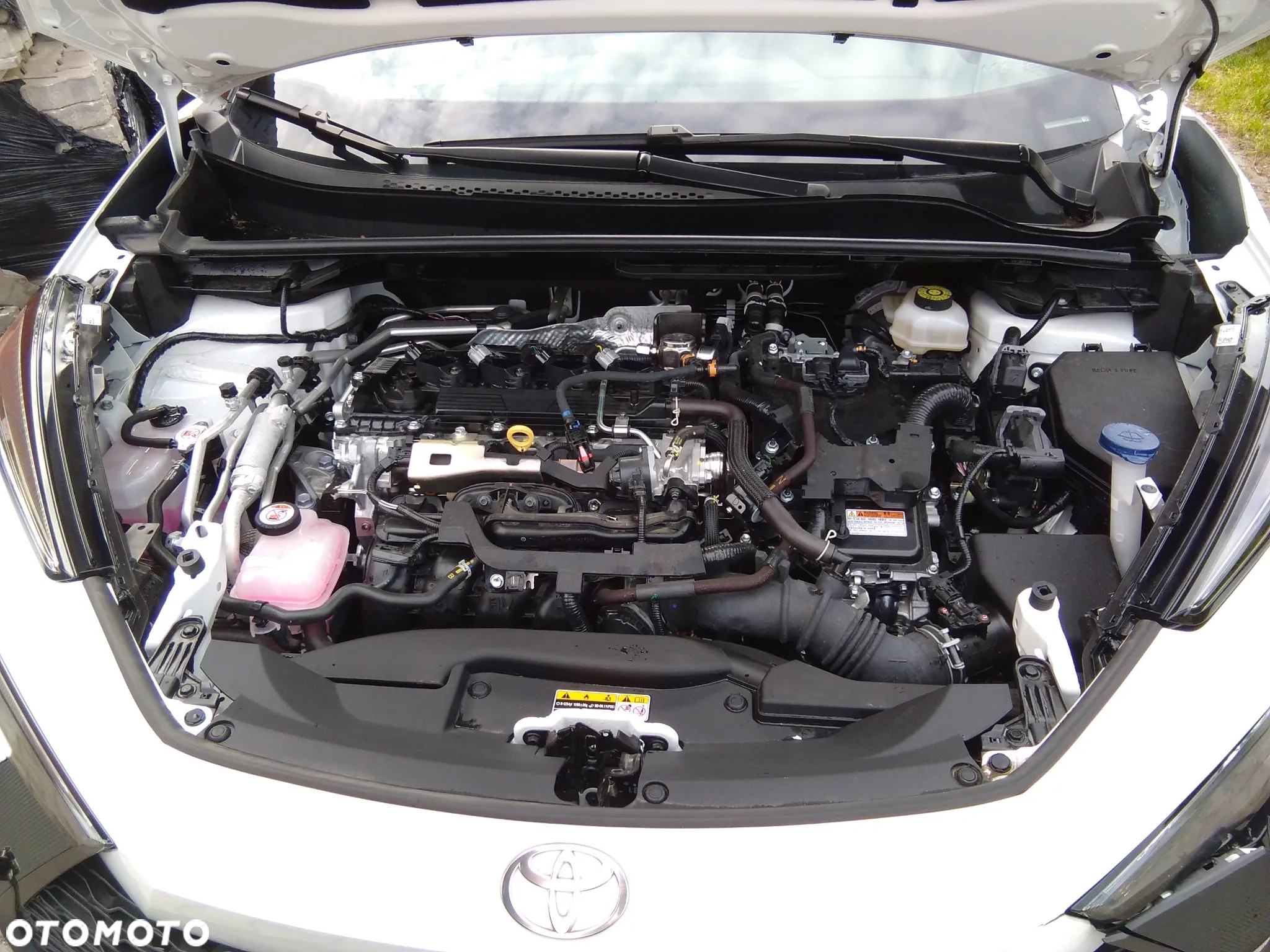 Toyota C-HR 2.0 PHEV Dynamic Force Comfort Plus - 6