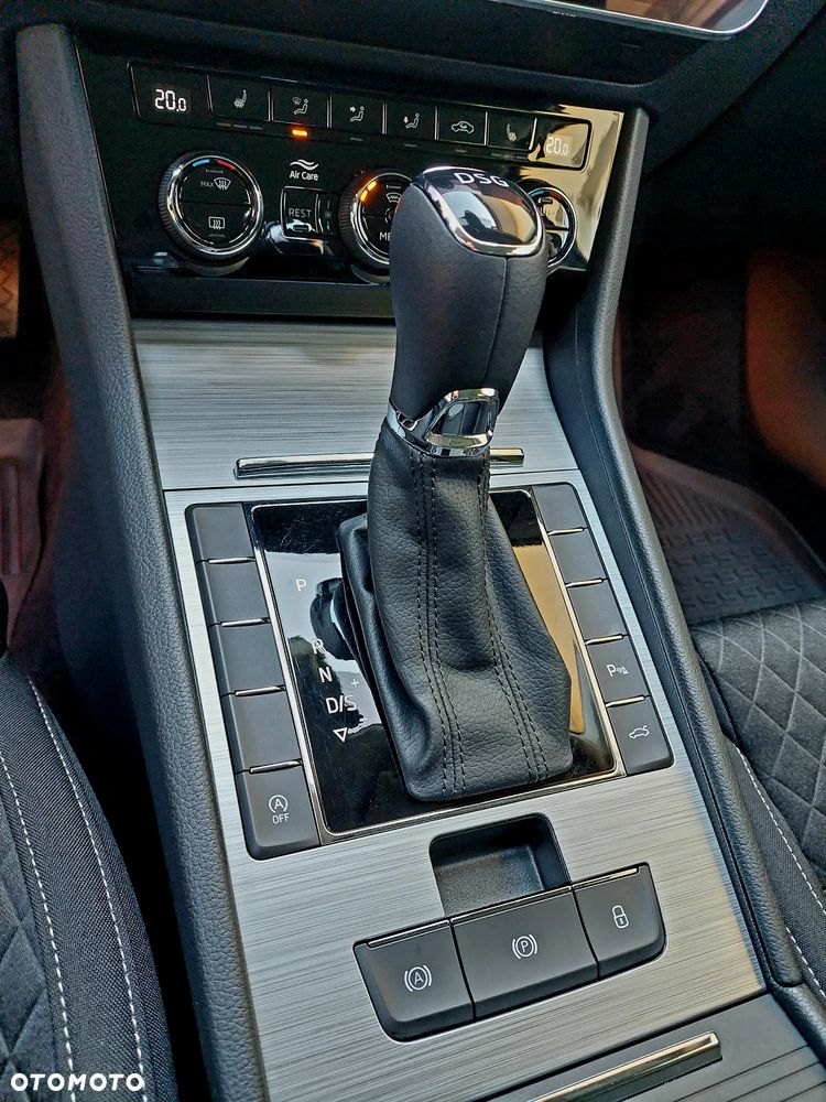 Skoda Superb 2.0 TDI SCR Ambition DSG - 23