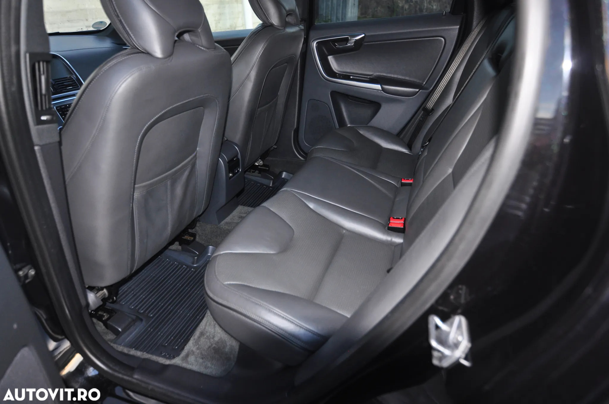 Volvo XC 60 D5 AWD Geartronic Linje Inscription - 16