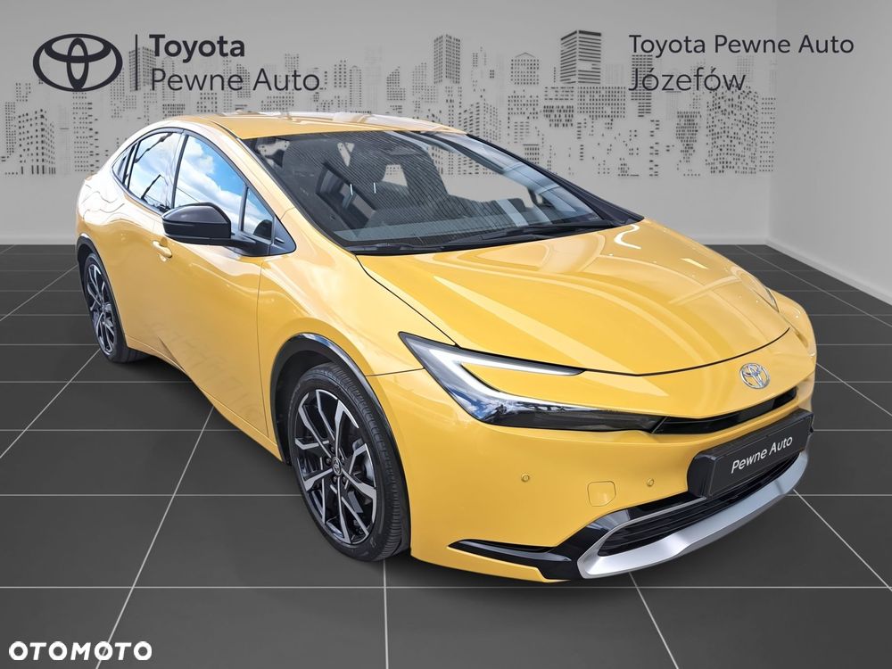 Toyota Prius - 4