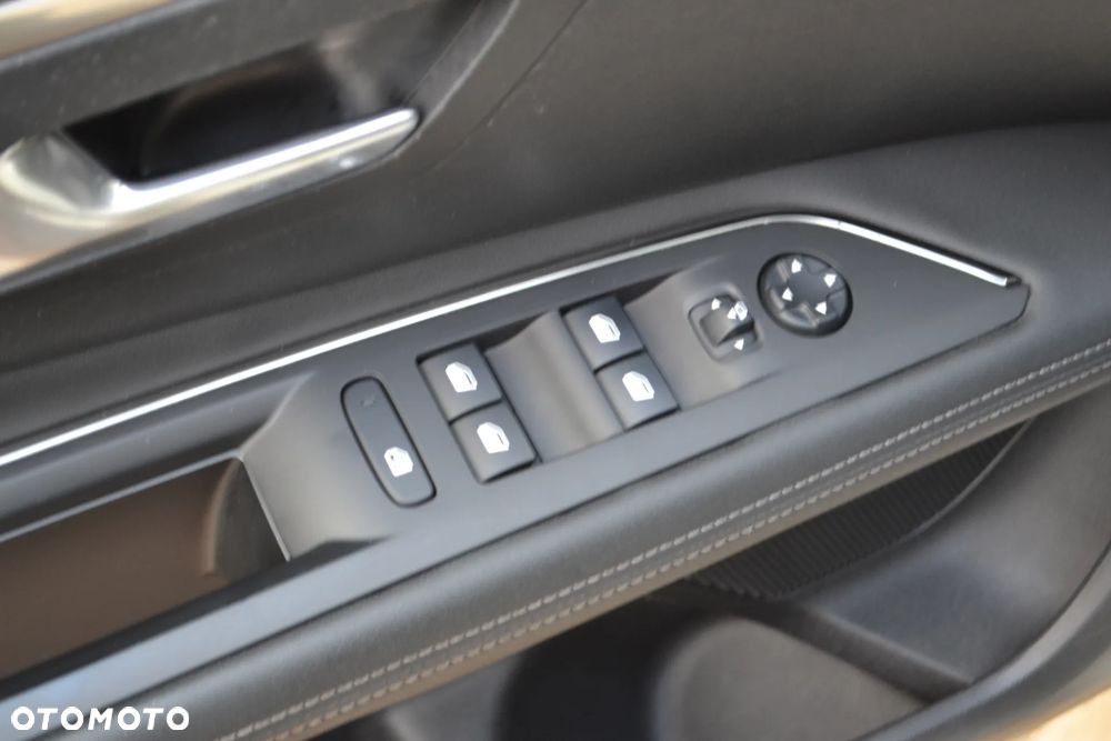 Peugeot 3008 - 24