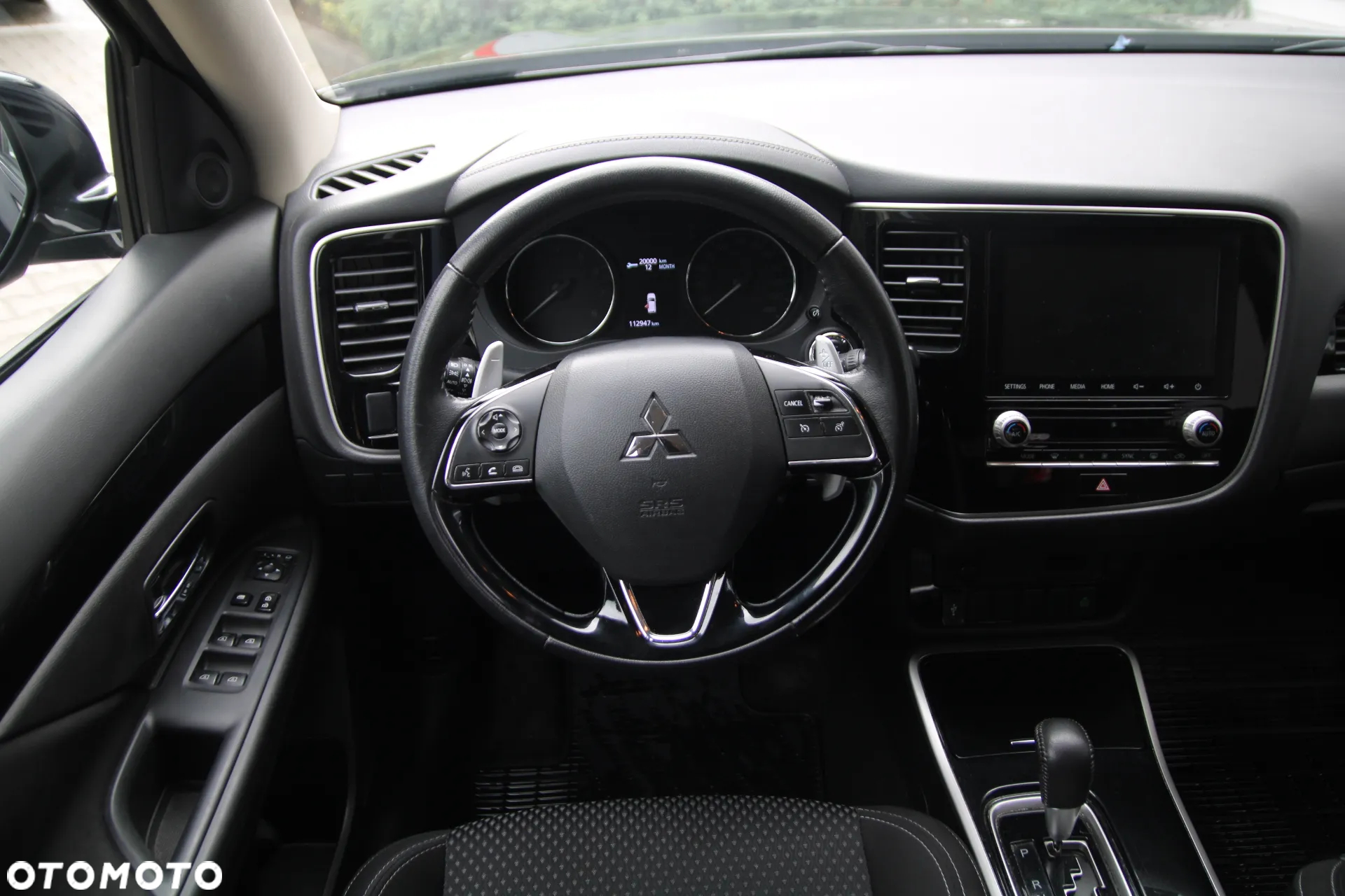 Mitsubishi Outlander 2.0 Intense + 4WD CVT - 9