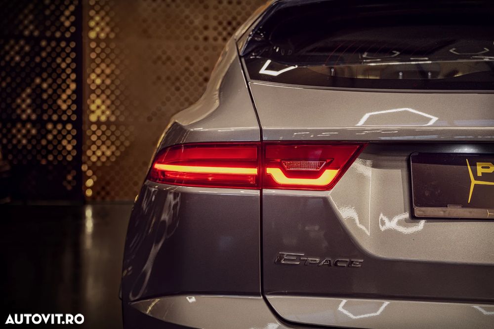 Jaguar E-Pace D180 AWD Aut. R-Dynamic HSE - 34