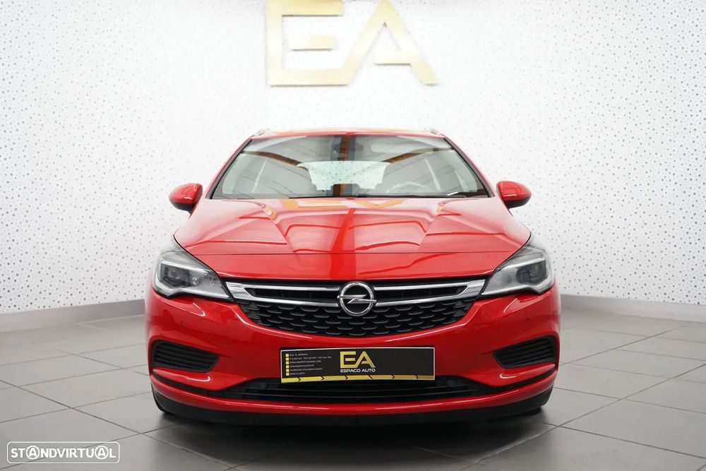 Opel Astra Sports Tourer - 2