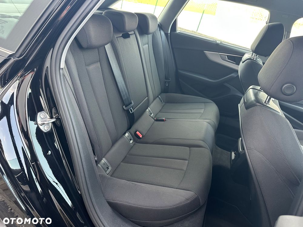 Audi A4 Avant - 16