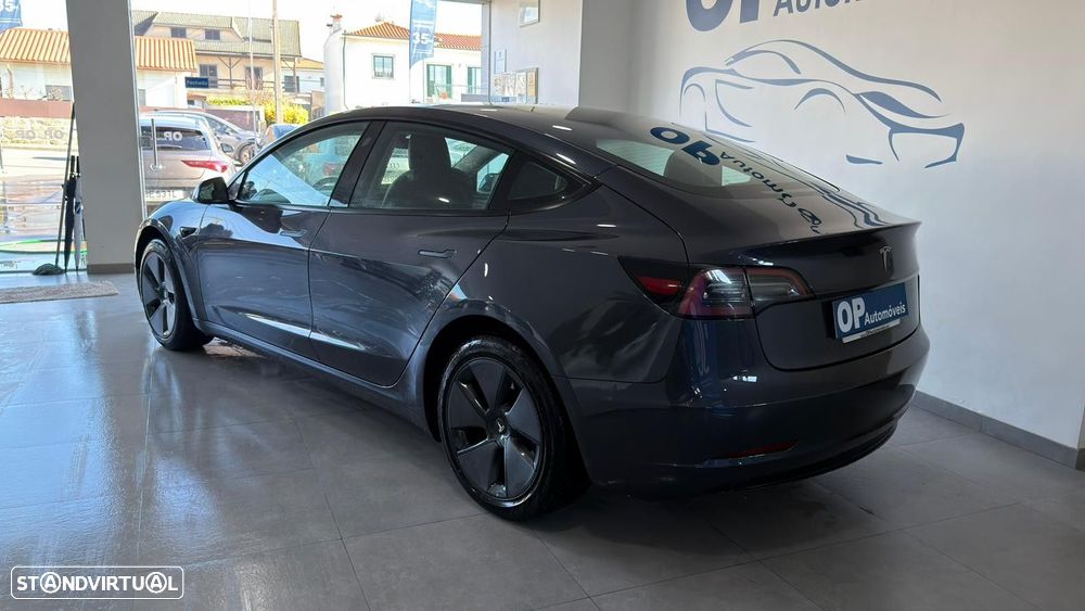 Tesla Model 3 Long Range Tração Traseira - 3