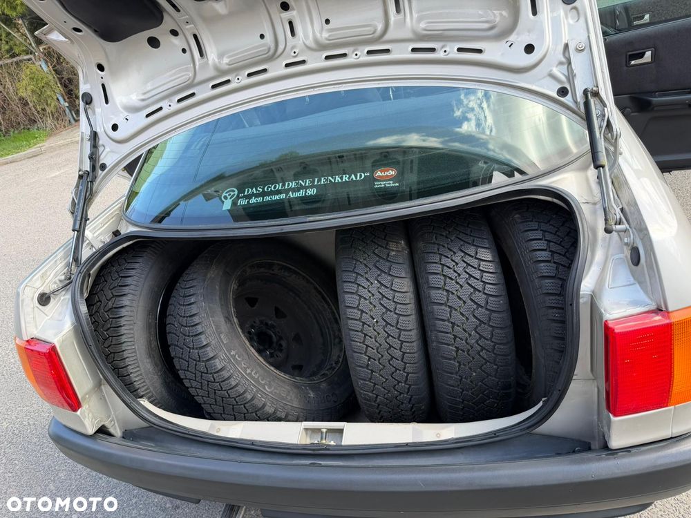 Audi 80 1.6 - 17