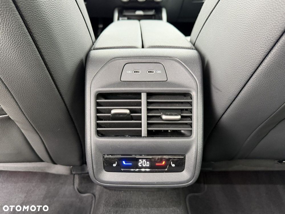 Skoda Superb 2.0 TDI SCR L&K DSG - 36