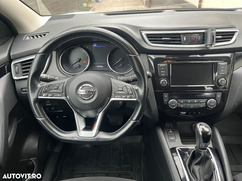 Nissan Qashqai 1.3 157CP 2WD DCT Acenta - 10