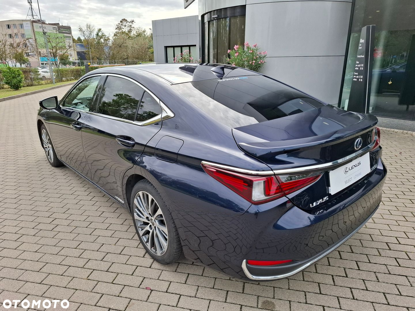 Lexus ES - 3