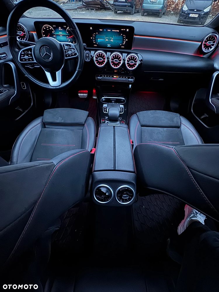 Mercedes-Benz Klasa A 220 4Matic 7G-DCT AMG Line - 19
