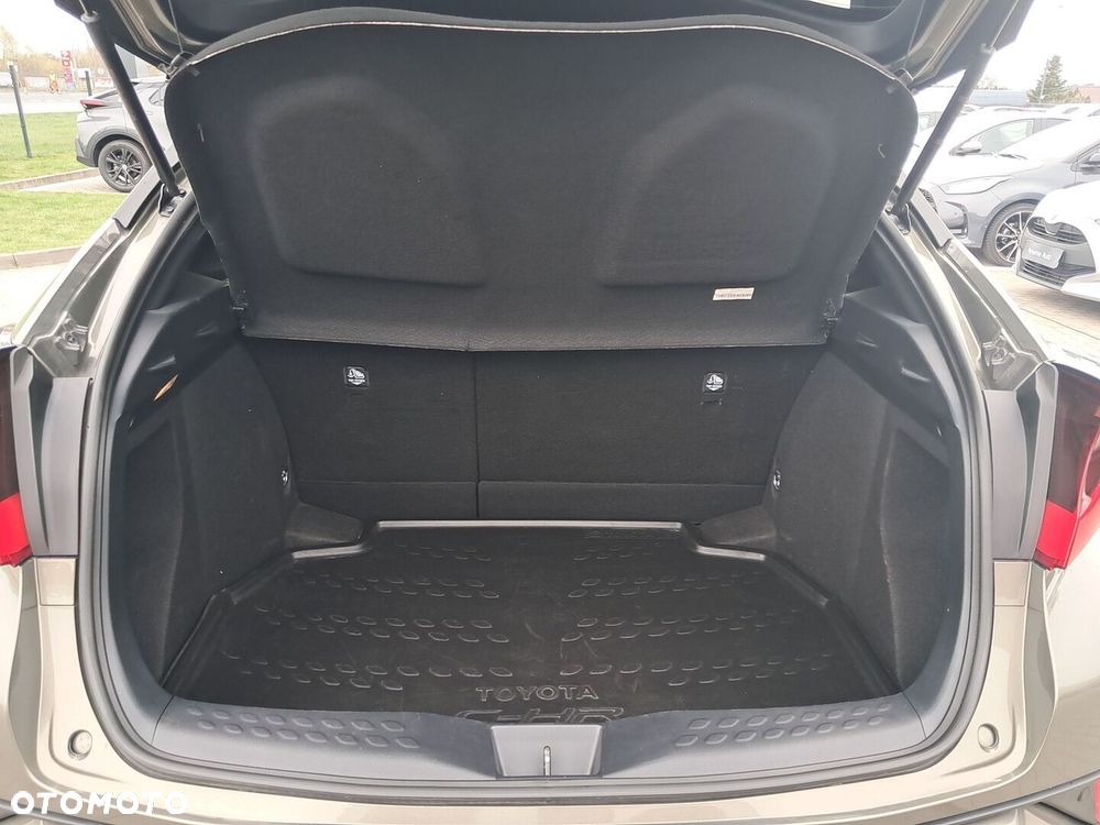 Toyota C-HR - 13
