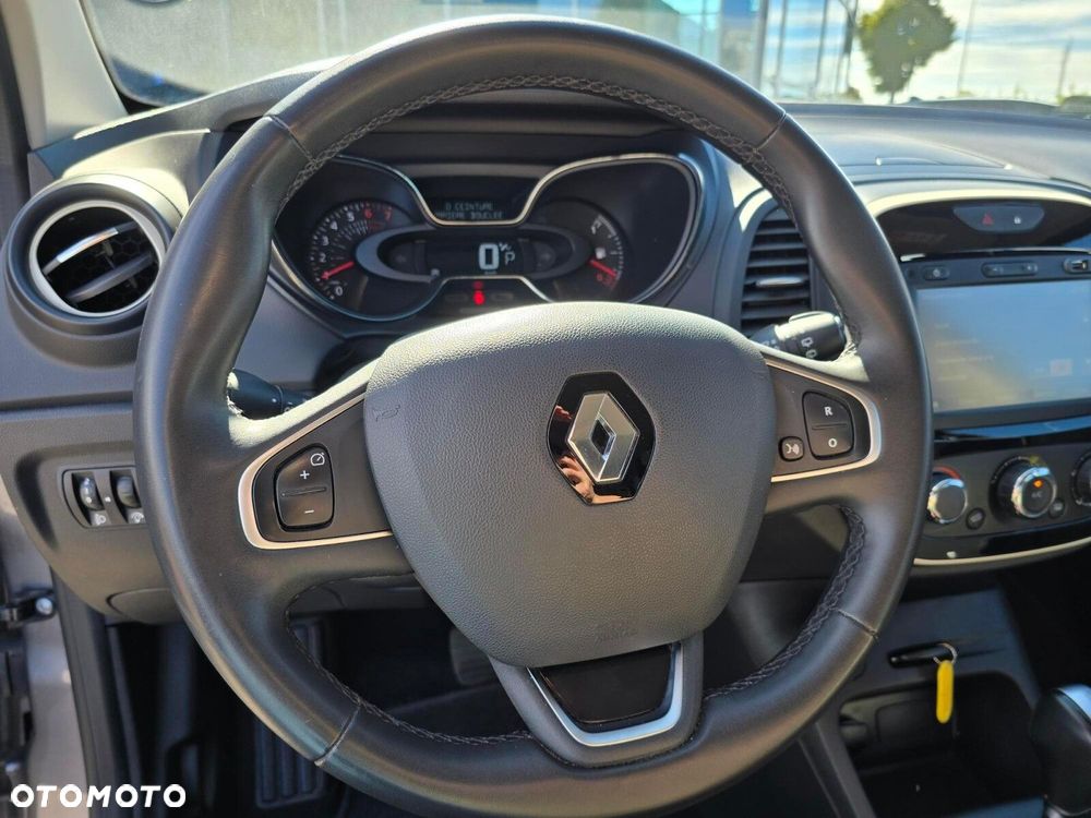 Renault Captur - 19