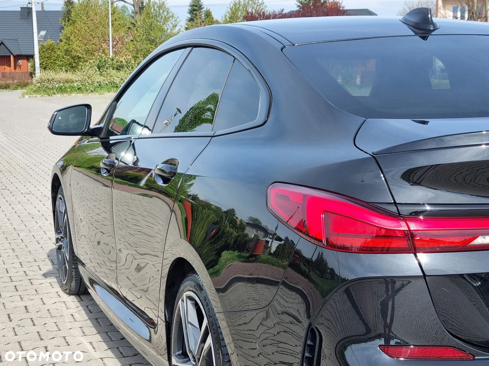BMW Seria 2 220d xDrive - 17