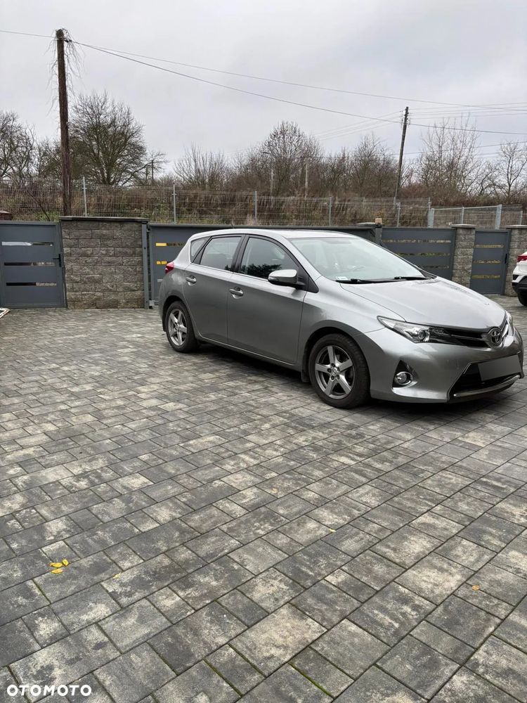 Toyota Auris - 13