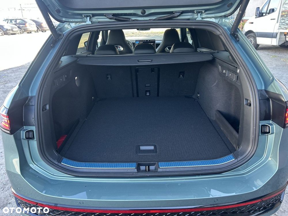 Volkswagen Passat - 25