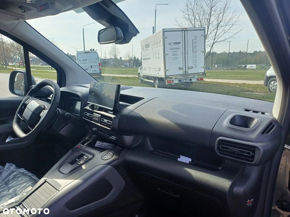 Toyota Proace City Verso - 11
