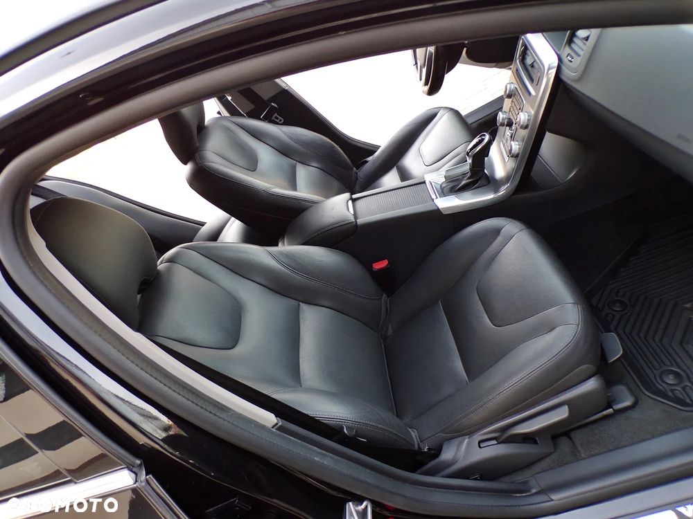 Volvo V60 D2 Drive-E Summum - 27