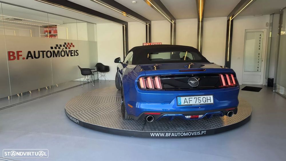 Ford Mustang Cabrio 2.3 Eco Boost - 18