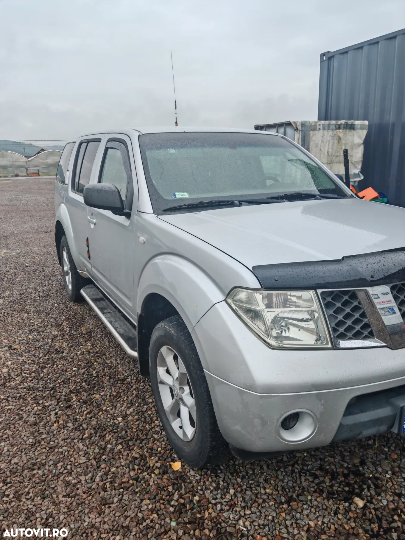 Nissan Pathfinder - 3