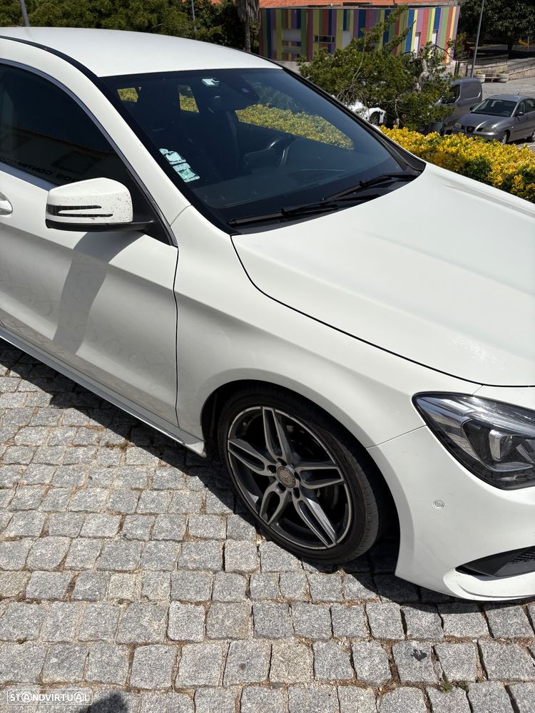 Mercedes-Benz CLA 200 d Shooting Brake AMG Line - 3