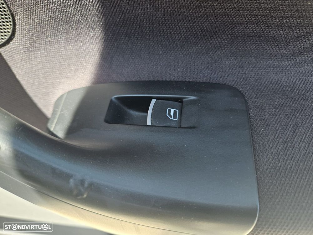 VW Golf Variant 1.6 TDi Highline - 43