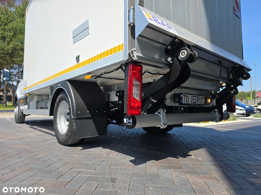 Ford TRANSIT 350-170 IZOTERMA WINDA 750Kg 48 Tyś Km SERWIS ASO FORD DO OSTATNIEGO Km SALON PL STAN JAK NOWY TEMPOMAT KLIMA ELKTRYKA ASYSTEN KIEROWCY WZMOCNIONE TYLNE ZAWIESZENIE RESOR + PODUSZKI PNEŁMATYCZNE - 24