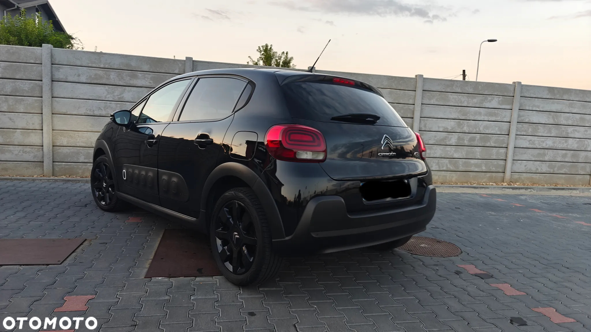 Citroën C3 1.2 PureTech GPF Shine - 22