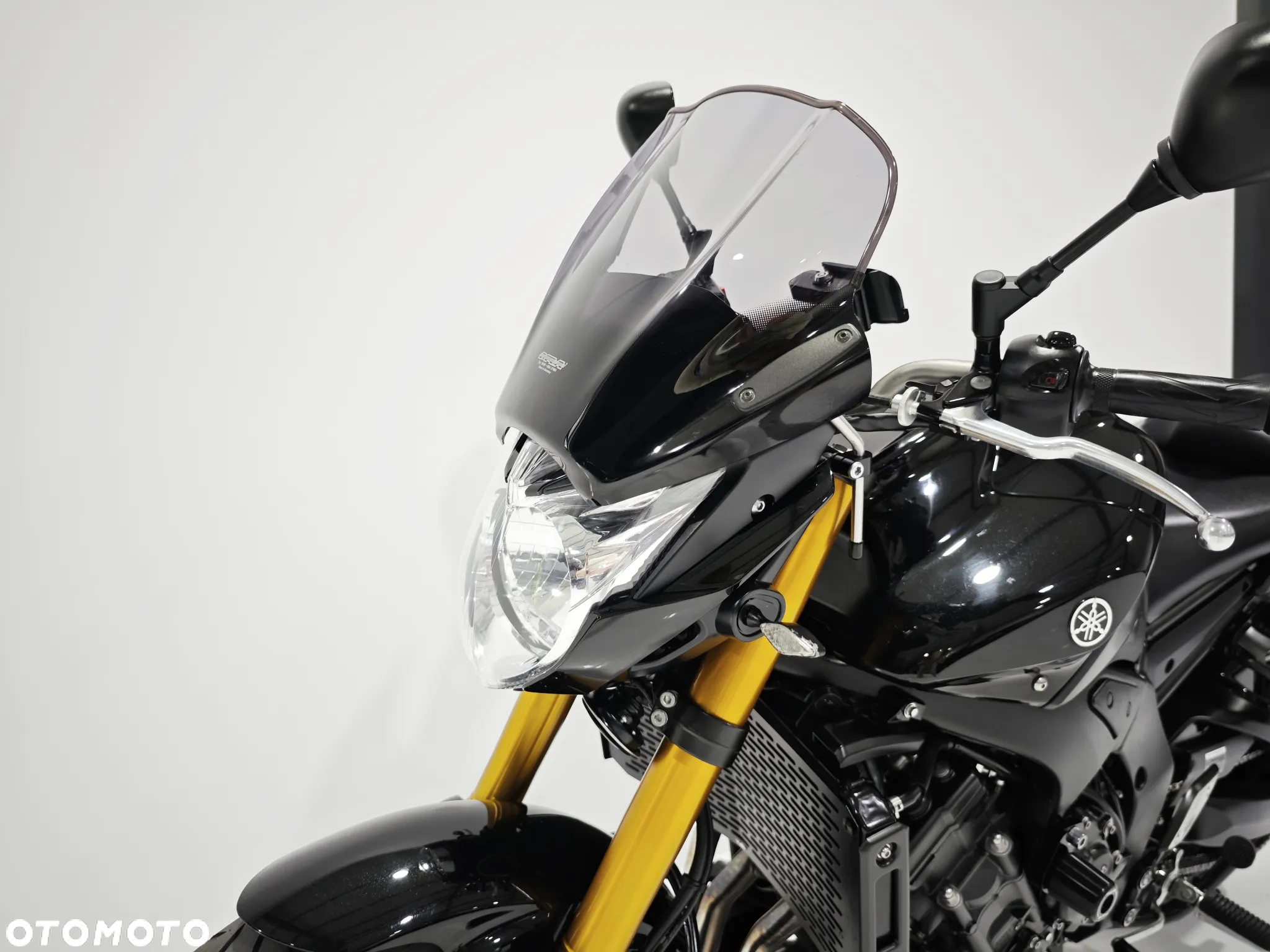 Yamaha FZ - 17