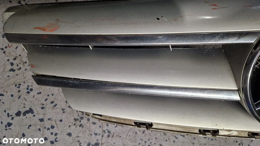 MERCEDES B KLASA W245 LISTWA ATRAPY CHROM DOLNY - 1