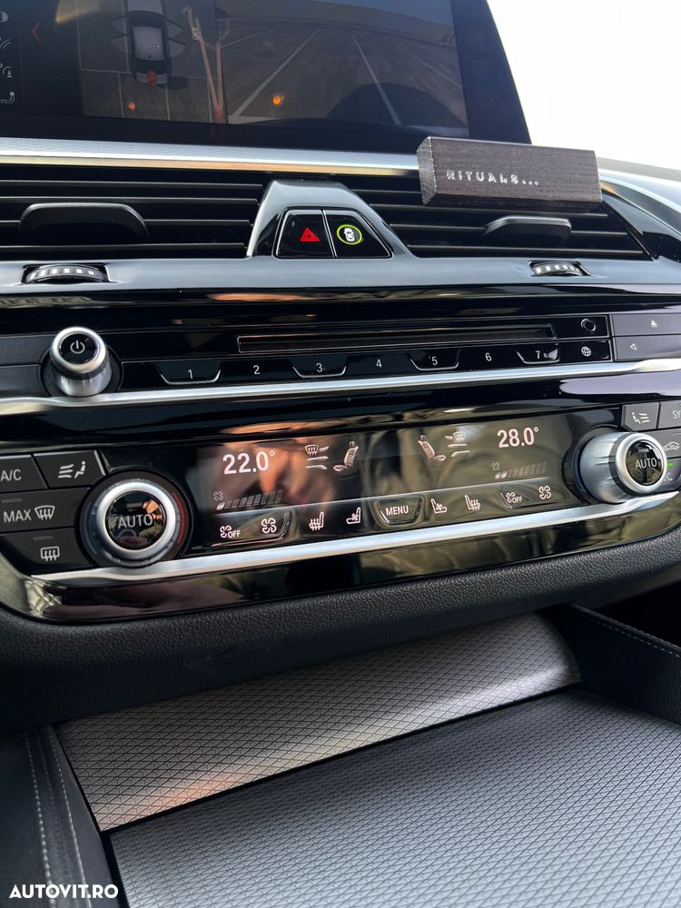 BMW Seria 5 520d Touring Aut. M Sport Edition - 24