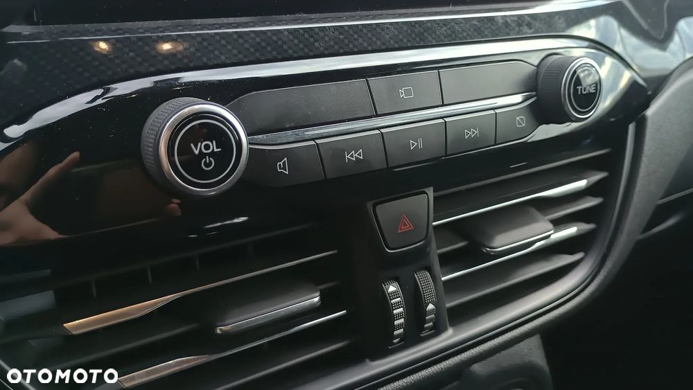 Ford Kuga 2.0 EcoBlue Hybrid ST-LINE X - 30