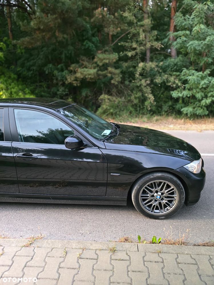 BMW Seria 3 318i - 12