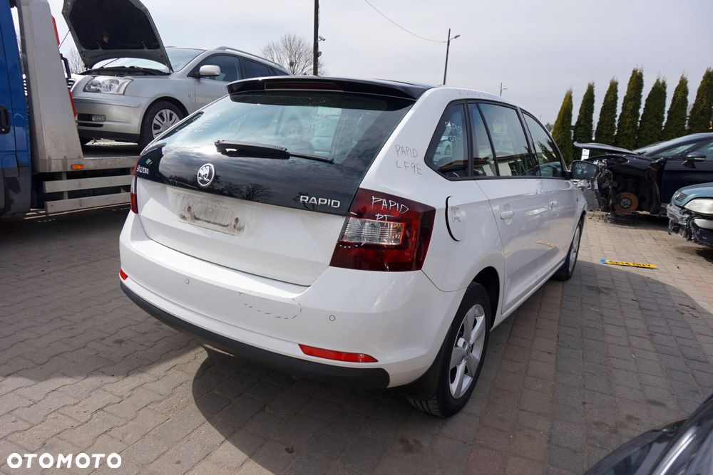 SKODA RAPID NH3 HB 2014 LF9E 1.2 TSI CBZA 86KM MFX BIAŁY na części - 5