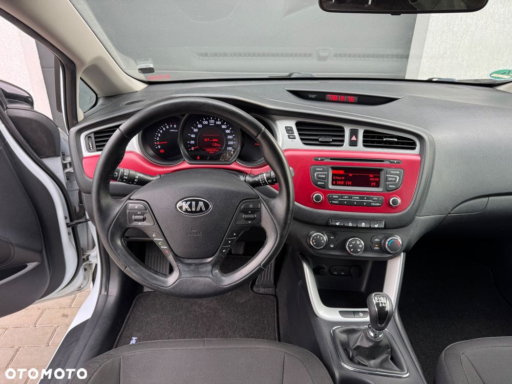 Kia ProCeed 1.6 GDI Edition 7 - 17