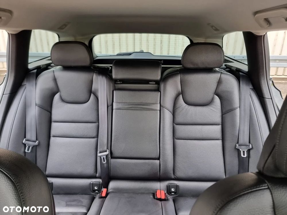 Volvo V60 D4 Inscription - 23