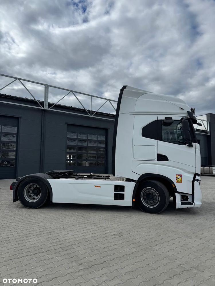 Iveco S-Way - 9