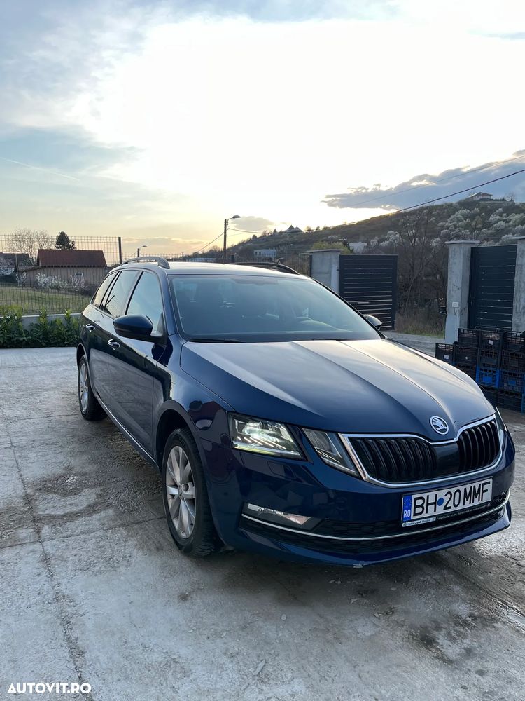 Skoda Octavia 1.6 TDI DSG Style - 6