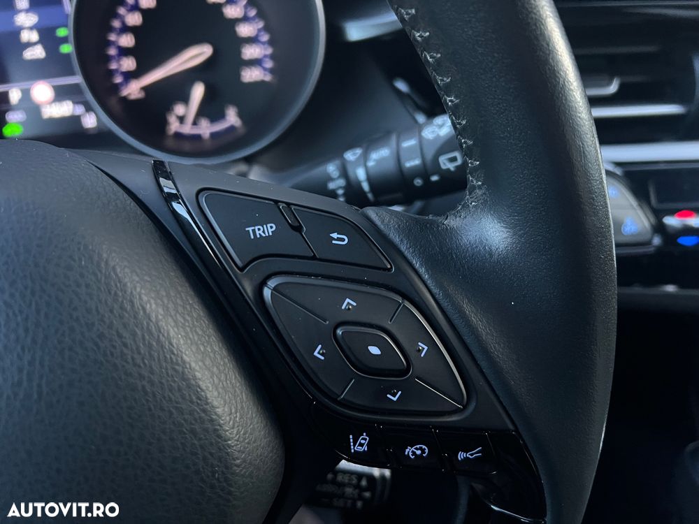 Toyota C-HR Hybrid Business-Edition - 13