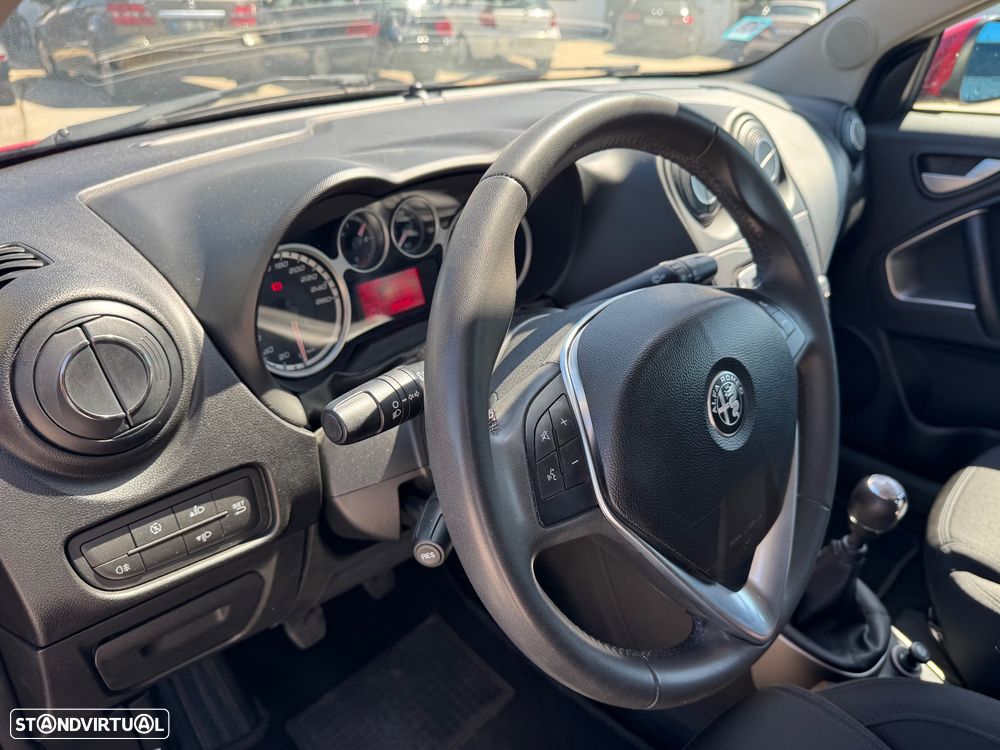 Alfa Romeo MiTo 0.9 T TwinAir Urban - 9