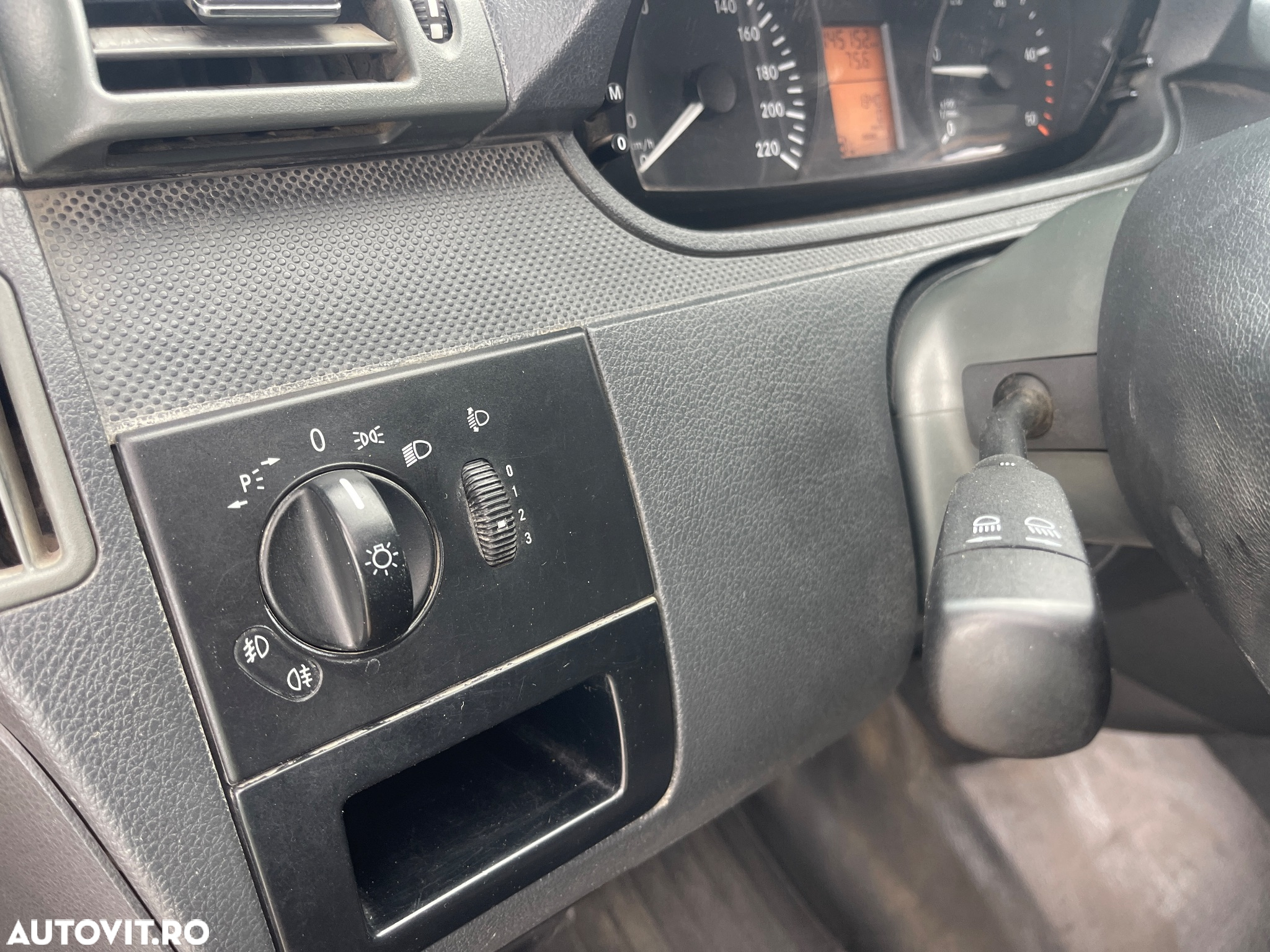 Mercedes-Benz Vito - 21