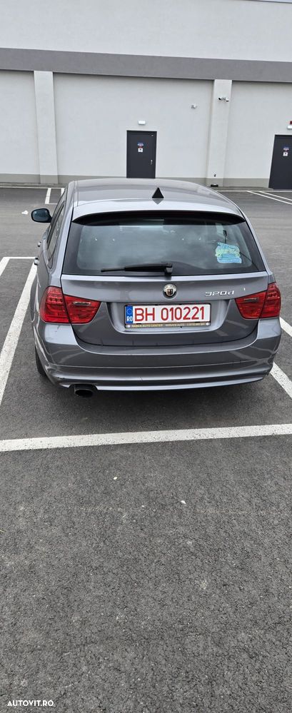 BMW Seria 3 320d DPF Aut. - 3