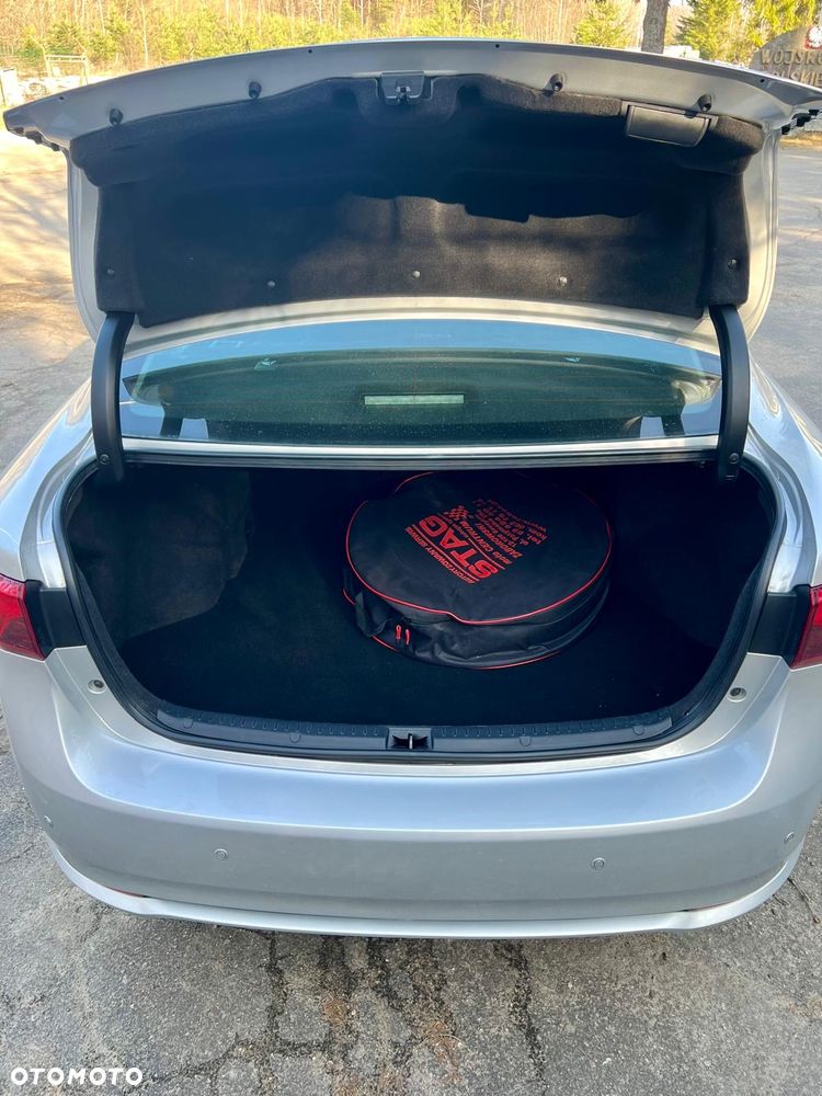 Toyota Avensis 2.0 Prestige MS - 16