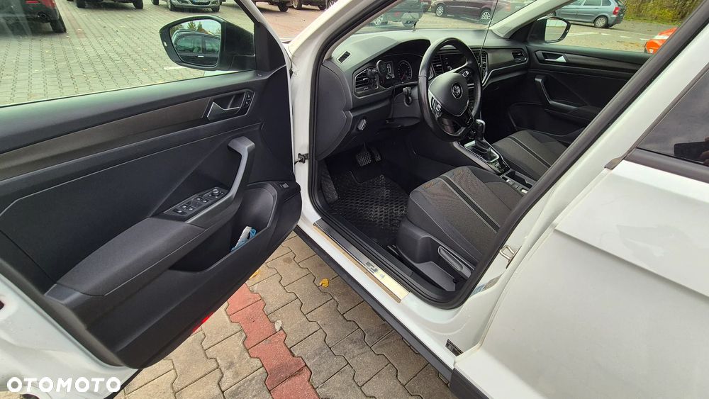 Volkswagen T-Roc - 6