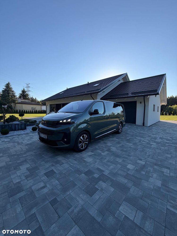 Peugeot Traveller 2.0 BlueHDi Long Business VIP EAT8 - 1