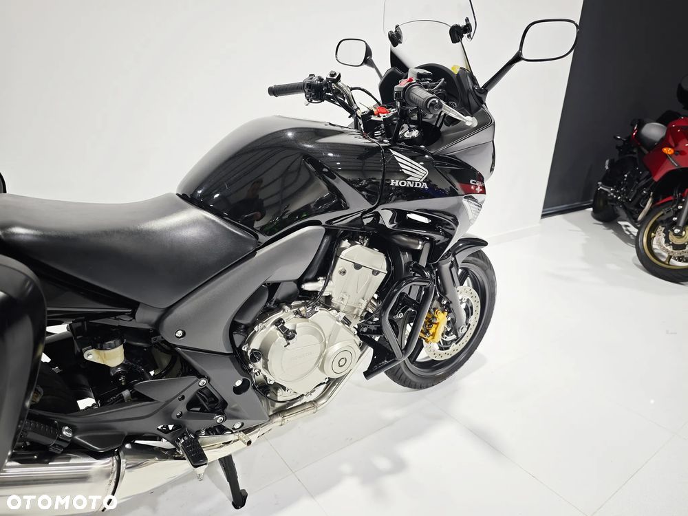 Honda CBF - 12