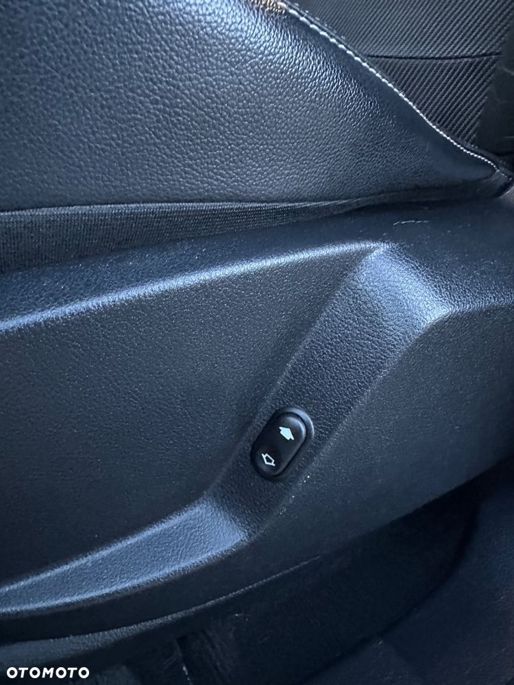 Ford S-Max 2.0 TDCi DPF Trend - 12